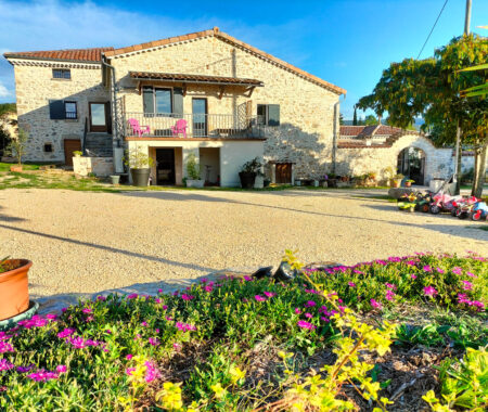 Grand Gîte Le Mas - Cour intérieure